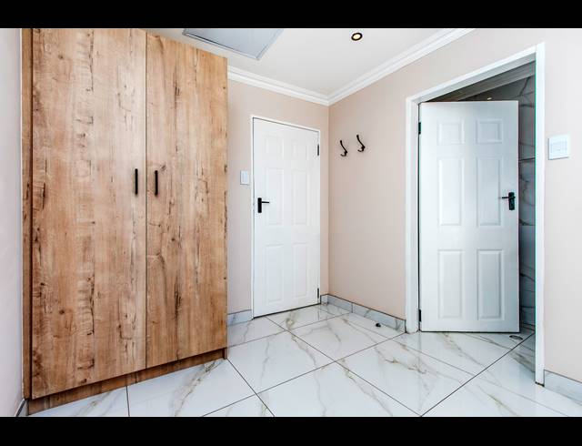 2 BEDROOM FREESTANDING TO LET IN MARLBORO GARDENS